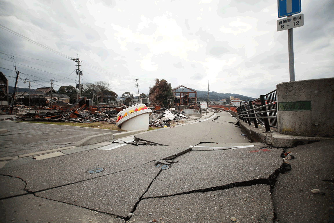 輪島市内の道路の様子の画像